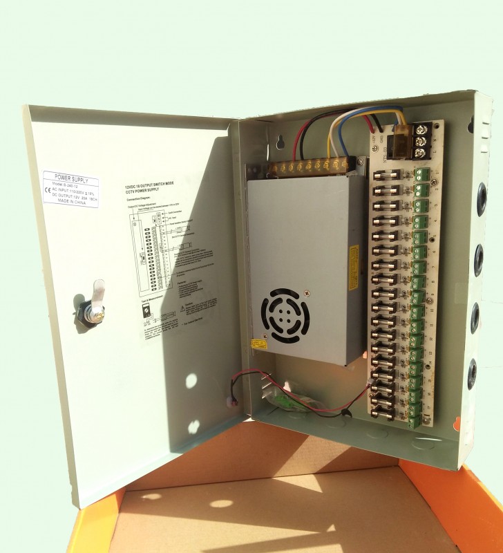 Bloc d'Alimentation pour Caméra de Surveillance 12V 10A - INTEGSY